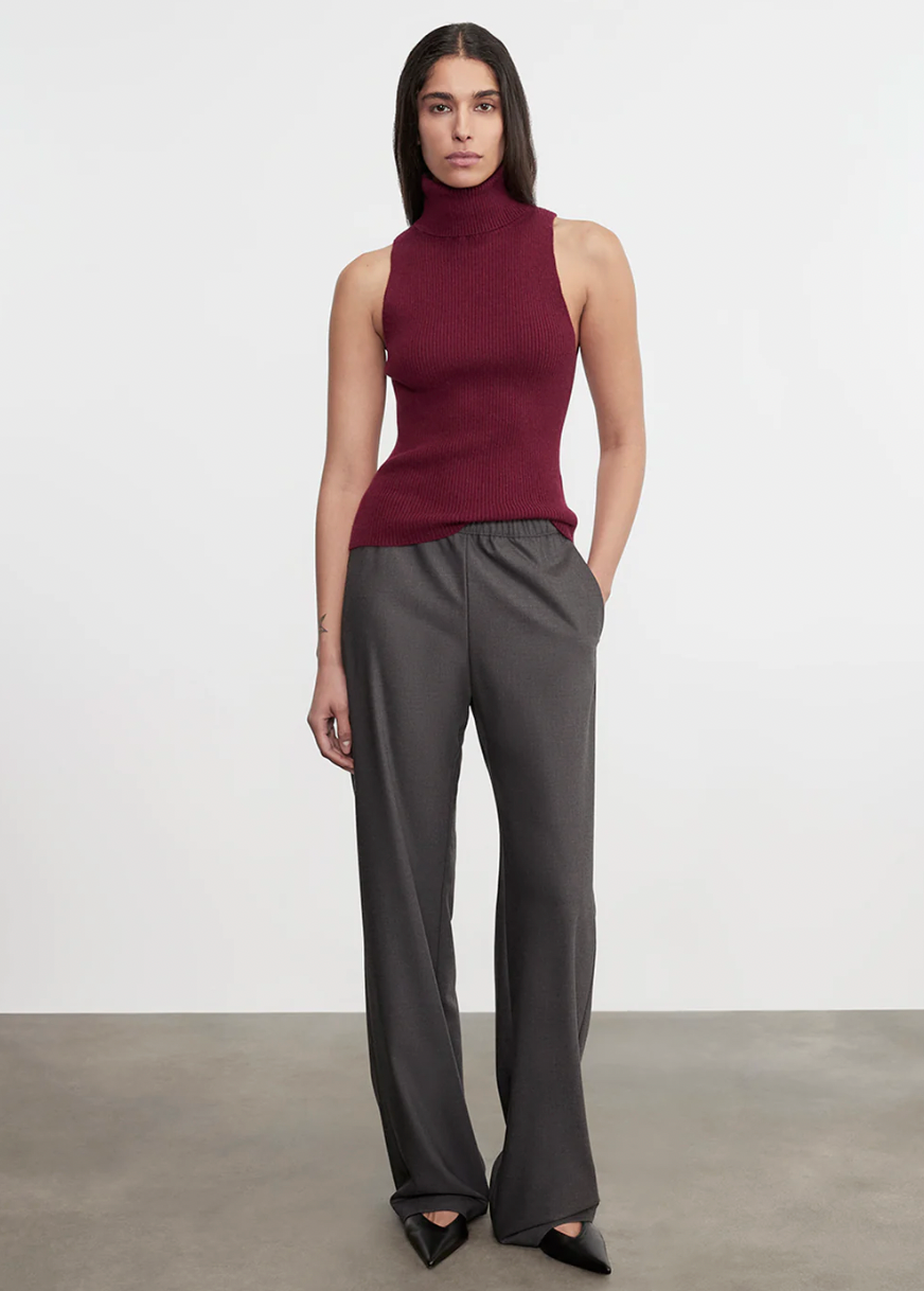 Everywhere Suit Pant in Charcoal
