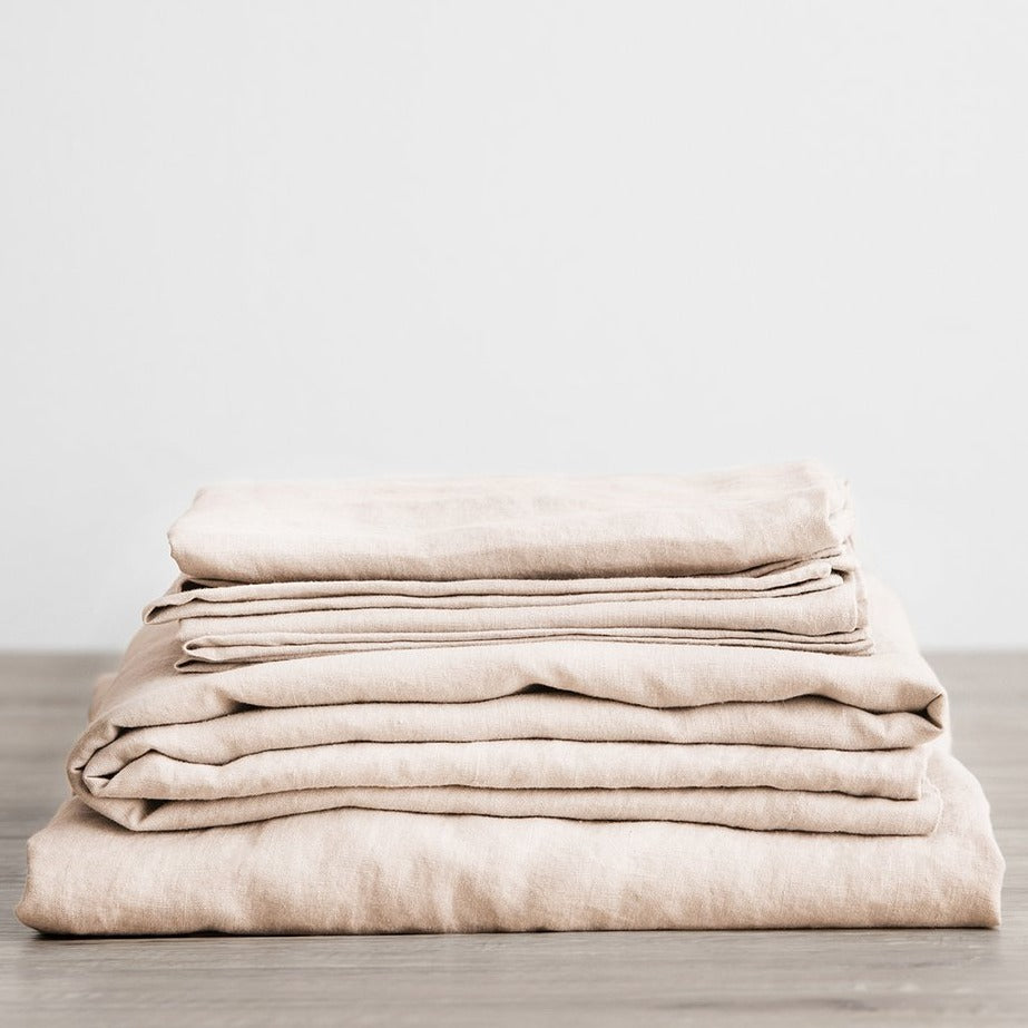 Linen Sheet Set With Pillowcases in Blush