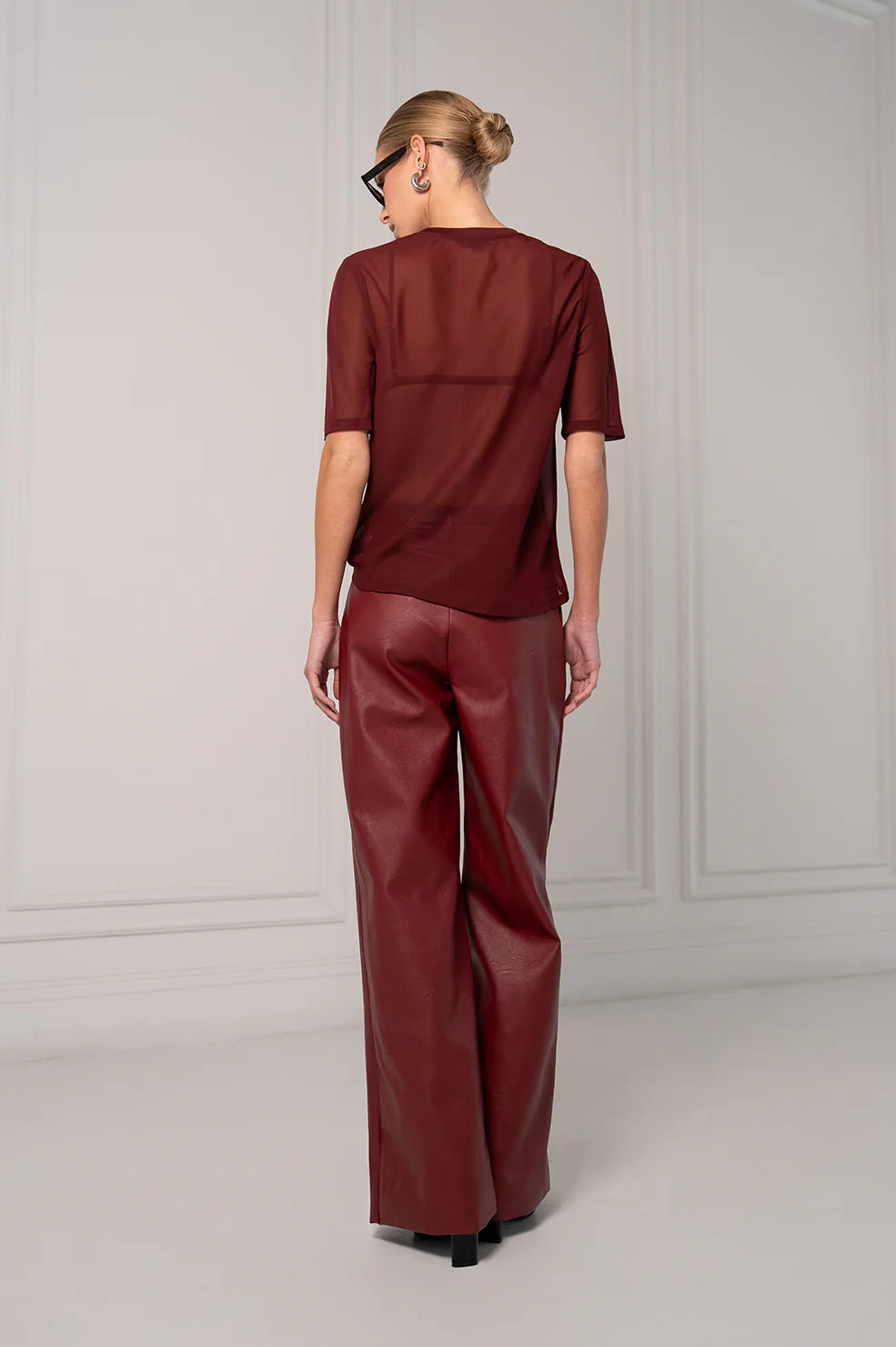 Naomi Tee in Burgundy