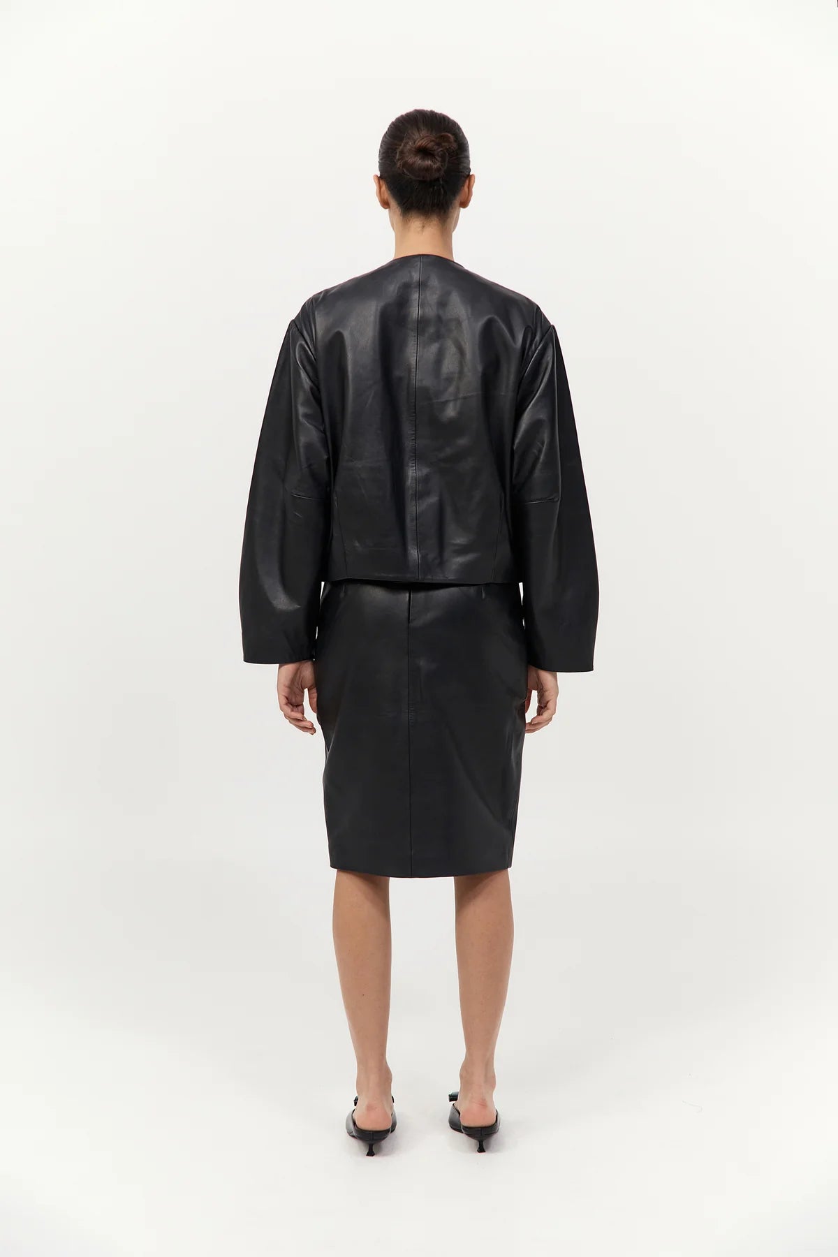 Utility Cocoon Leather Bomber in Black