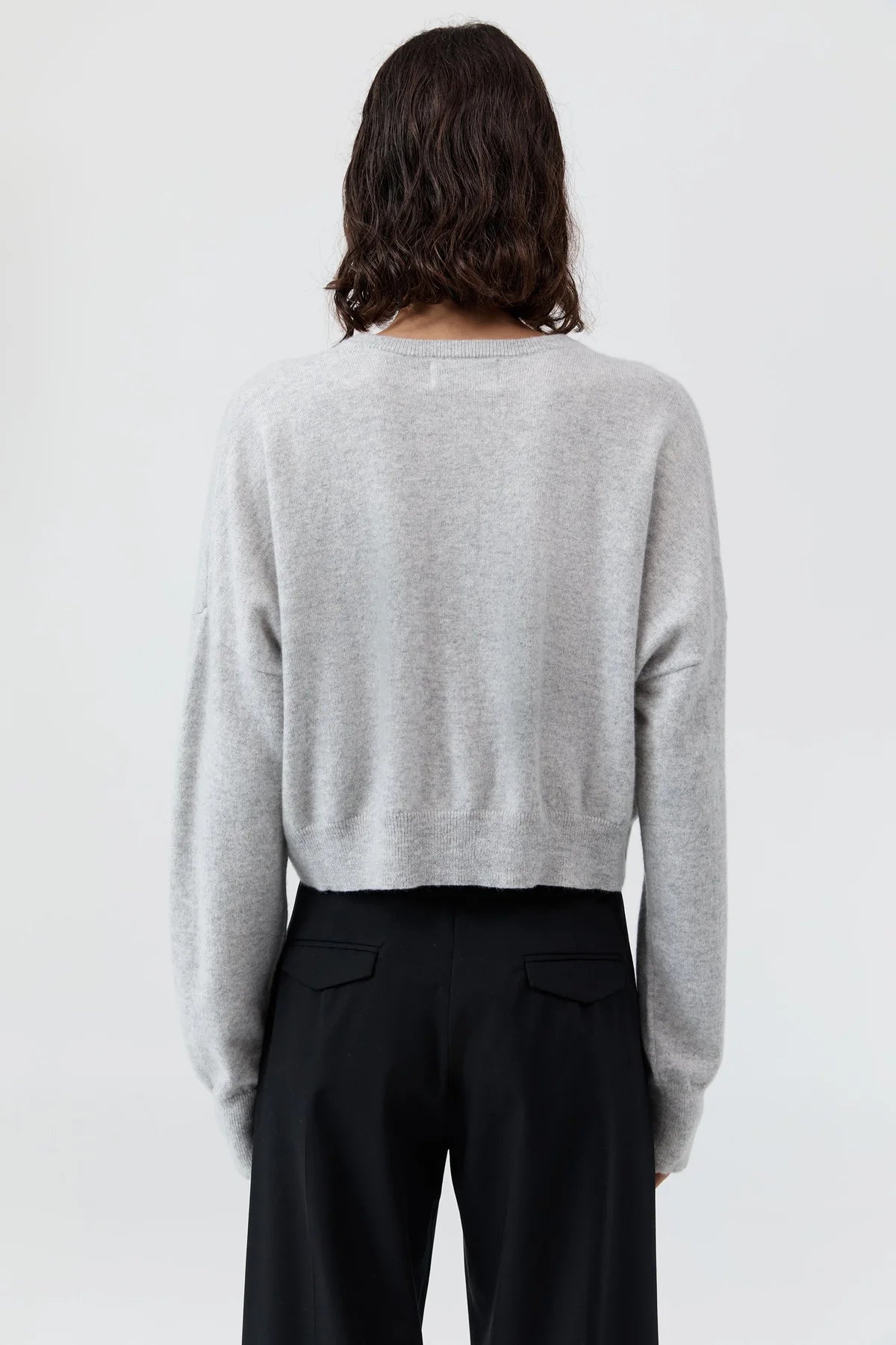 Cashmere Relaxed Cropped Cardigan in Grey Marle