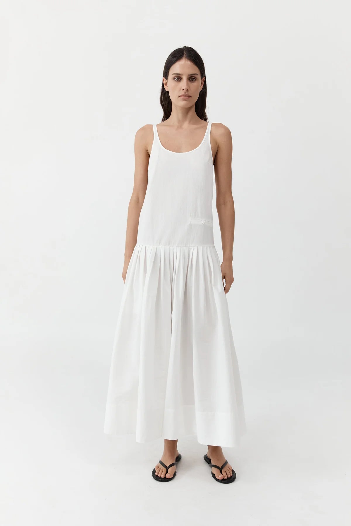 Relaxed Pleat Dress in Off White