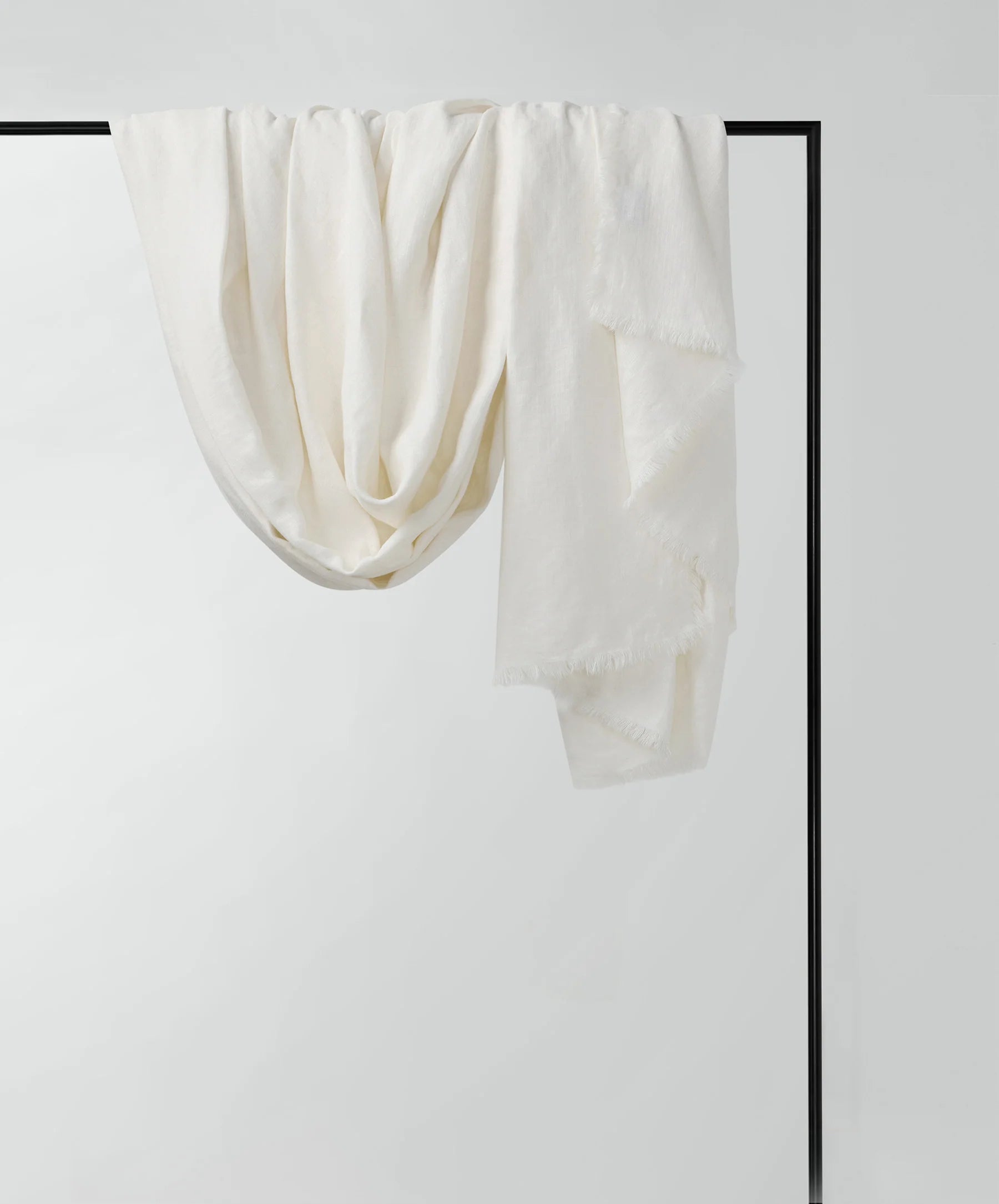 Freya Linen Throw