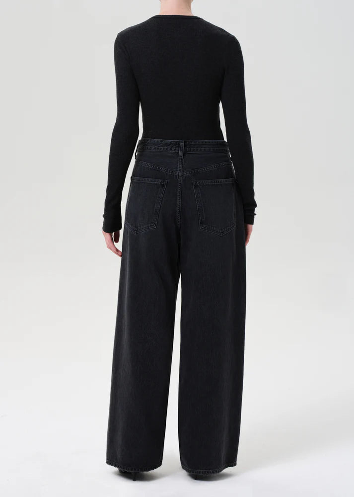 Vana Fold Jean in Arcane