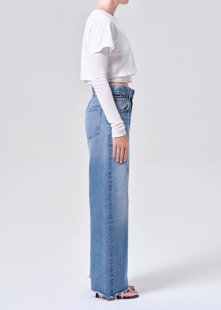 Lyonne Jean in Outbreak