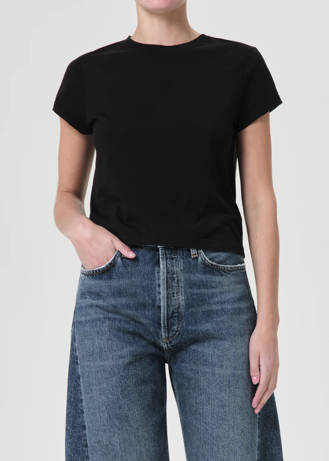 Adine Shrunken Tee in Black