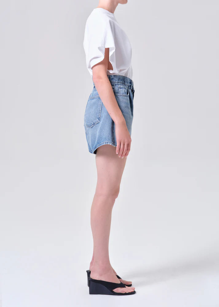 Lyonne Jean Short in Outbreak