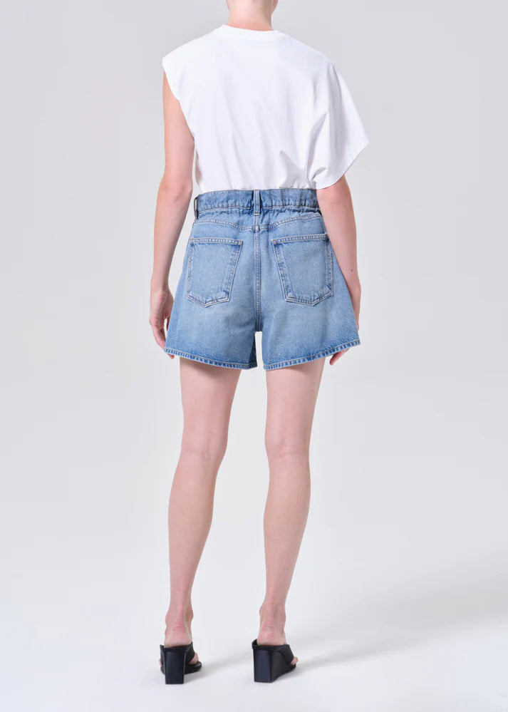 Lyonne Jean Short in Outbreak