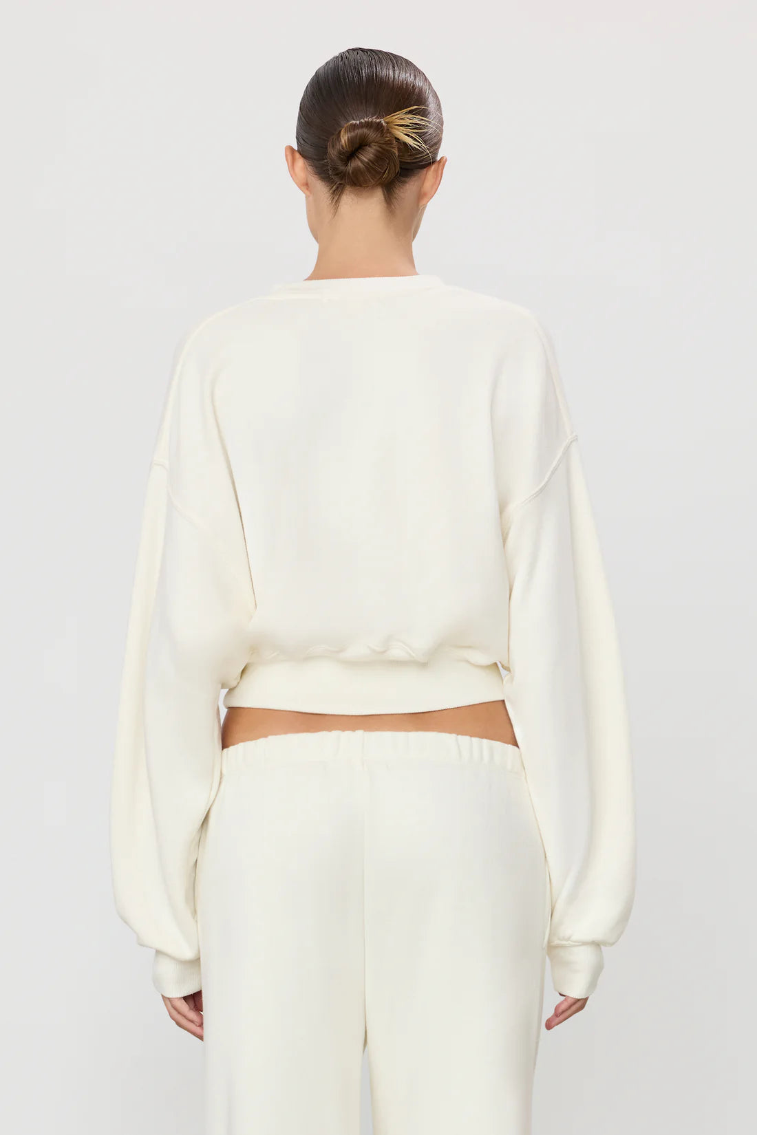 Cropped Crewneck Sweatshirt in Cream