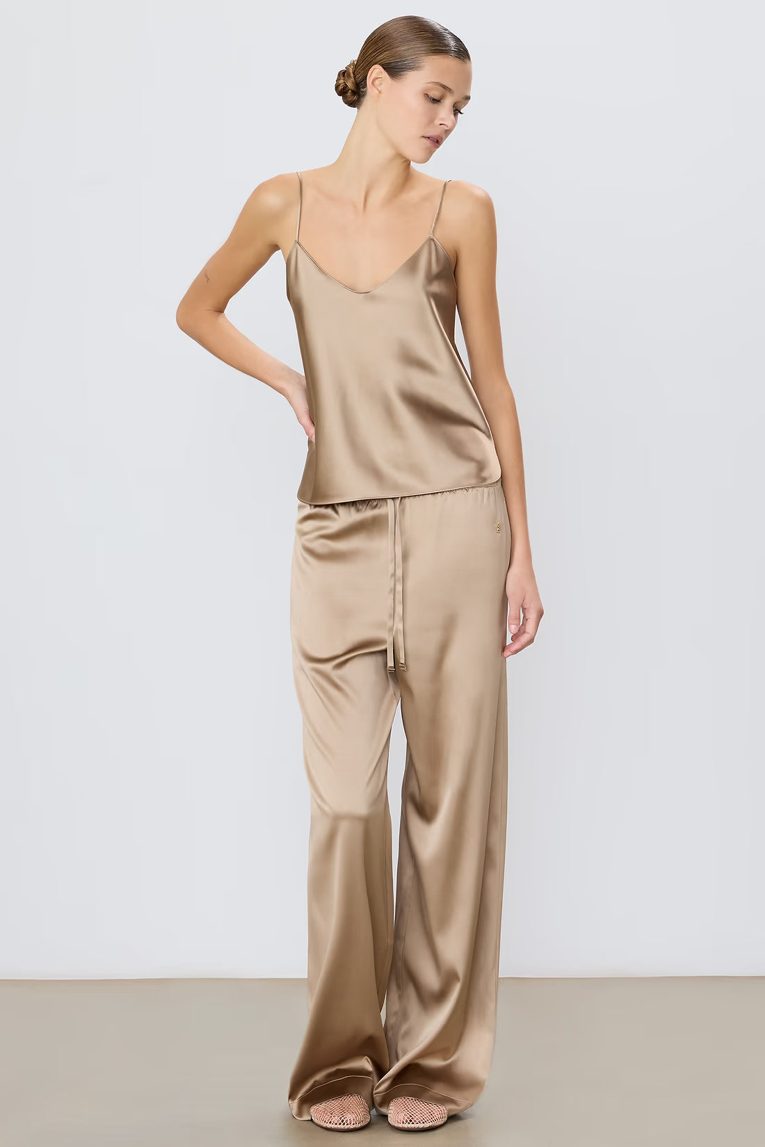 Brody Pant in Taupe