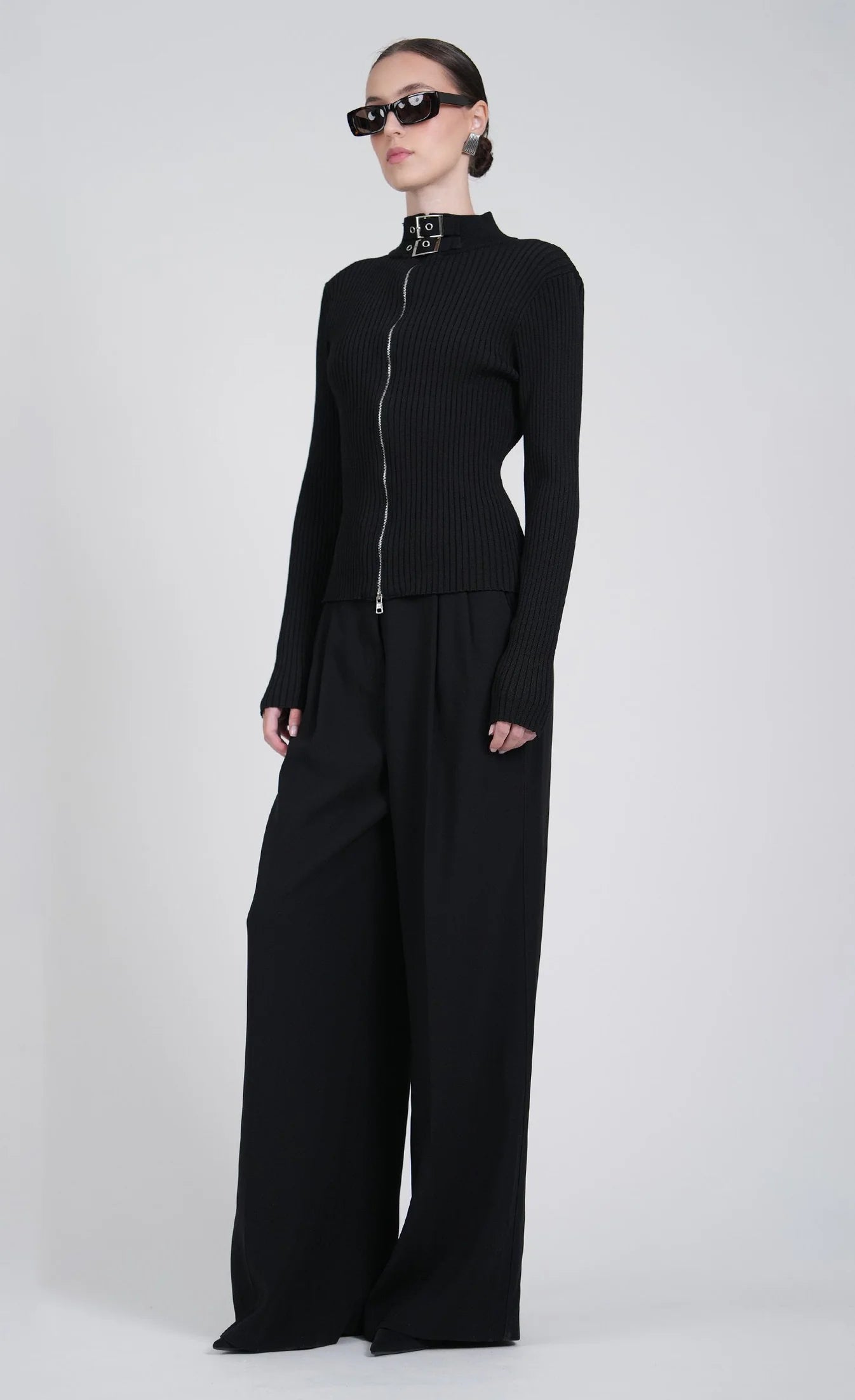 Dion Cardigan in Black