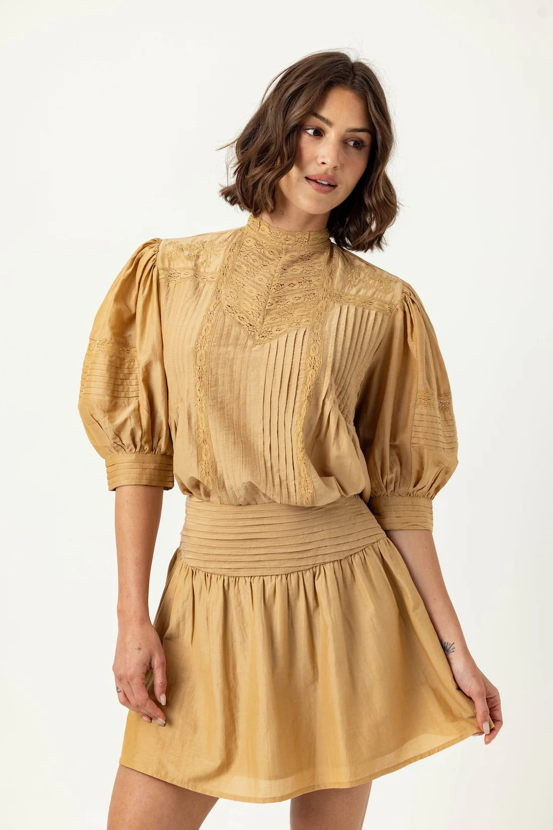 Moni Top in Brushed Gold