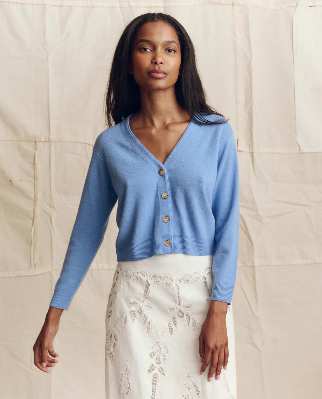 The Cashmere Tiny V Neck Cardigan in Soft Blue