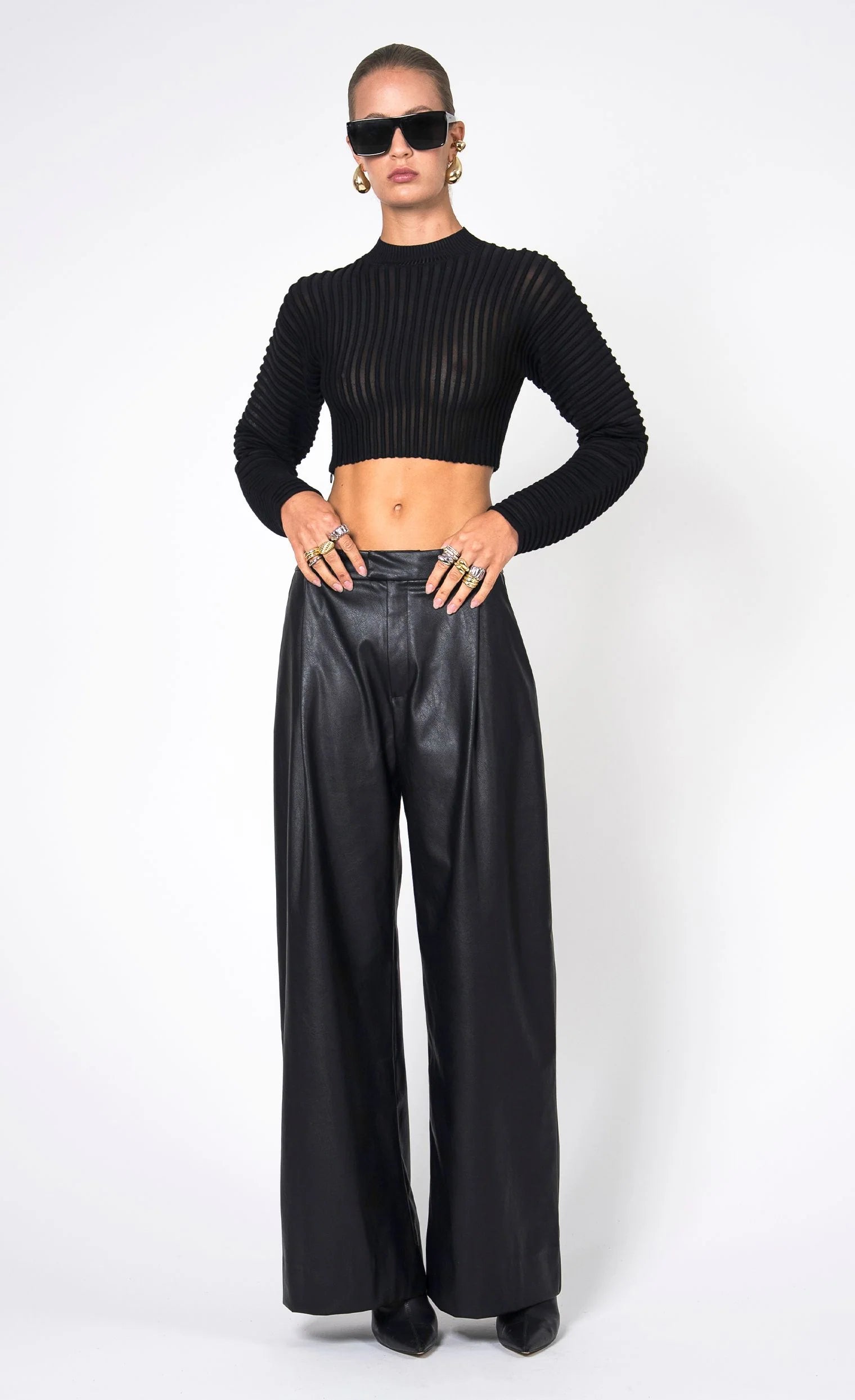 Salome Pant in Black